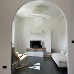 Appartamento In Villetta Bifamiliare Con Giardino * Celle Ligure