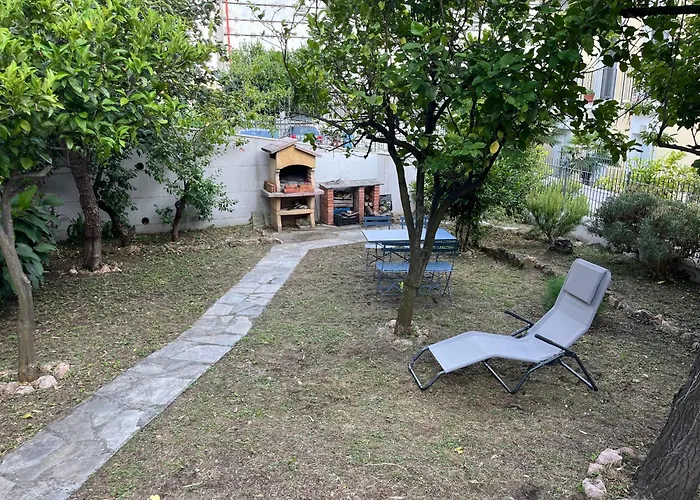 In Casa Bifamiliare Con Giardino Apartment